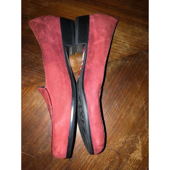 Munro America Cranberry Red Loafers 7M - Picture 2 of 7